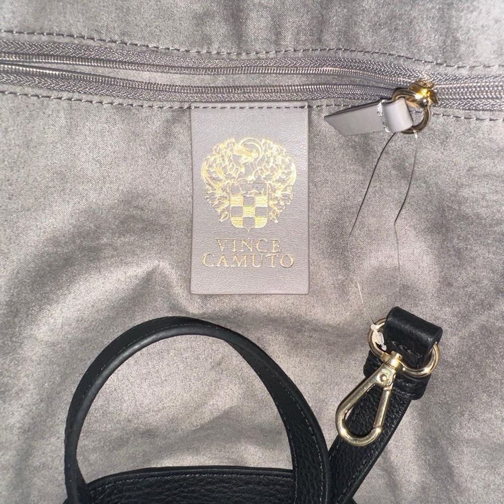 Vince Camuto Snakeskin leather handbag. EUC - Picture 6 of 9